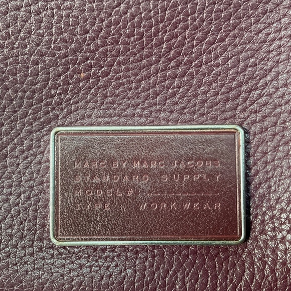 Marc by Marc Jacobs Leather Ligero Double Percy Crossbody in Burgundy - Picture 3 of 13